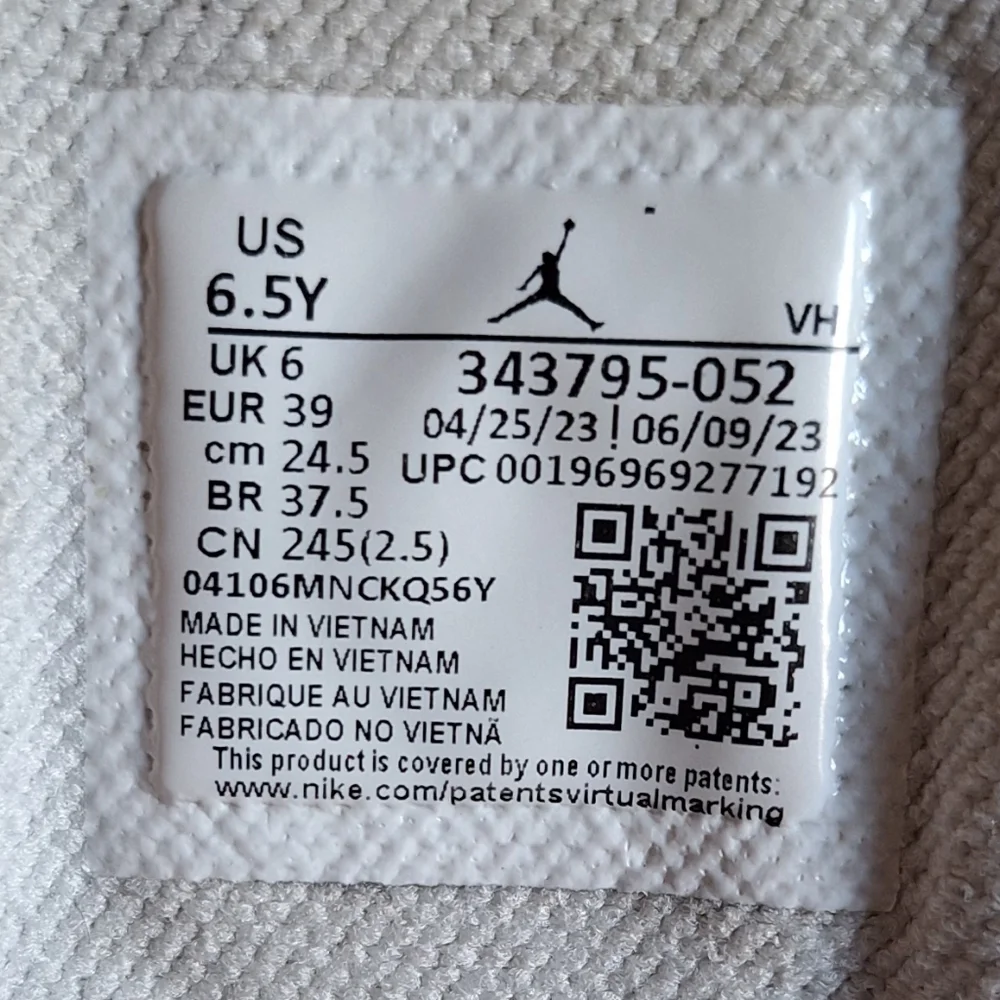 Air Jordan True Flight GS 'Base Grey Purple Venom' 6.5Y - Picture 11 of 11